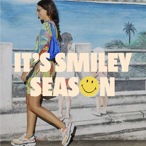 FARM Rio Smiley Cropped Tee - Picture 8 of 8